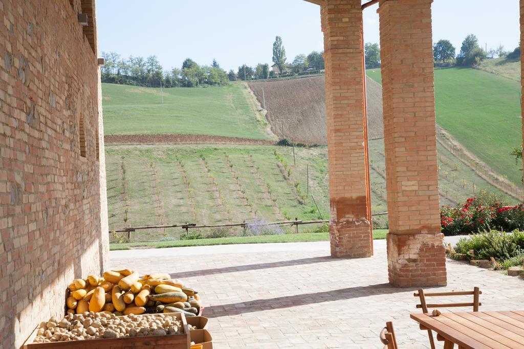 Agriturismo Alba Del Borgo Fidenza Exteriör bild