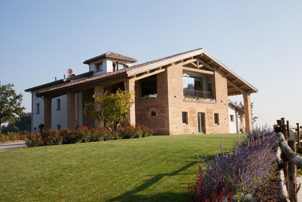 Agriturismo Alba Del Borgo Fidenza Exteriör bild